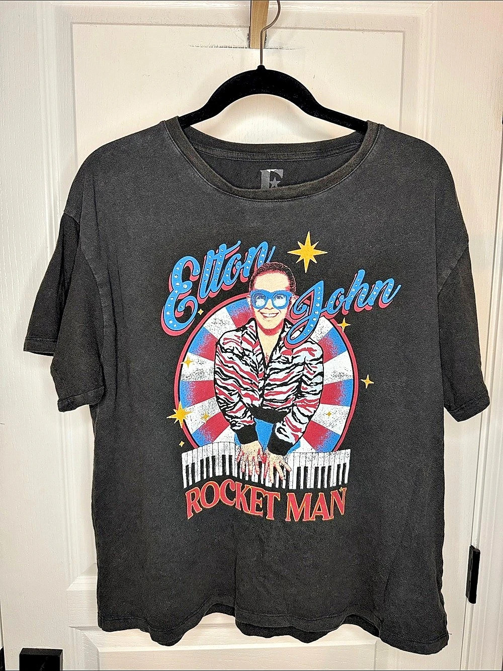 HST Elton John Rocket Man Graphic Tee in Black & Red Size Large